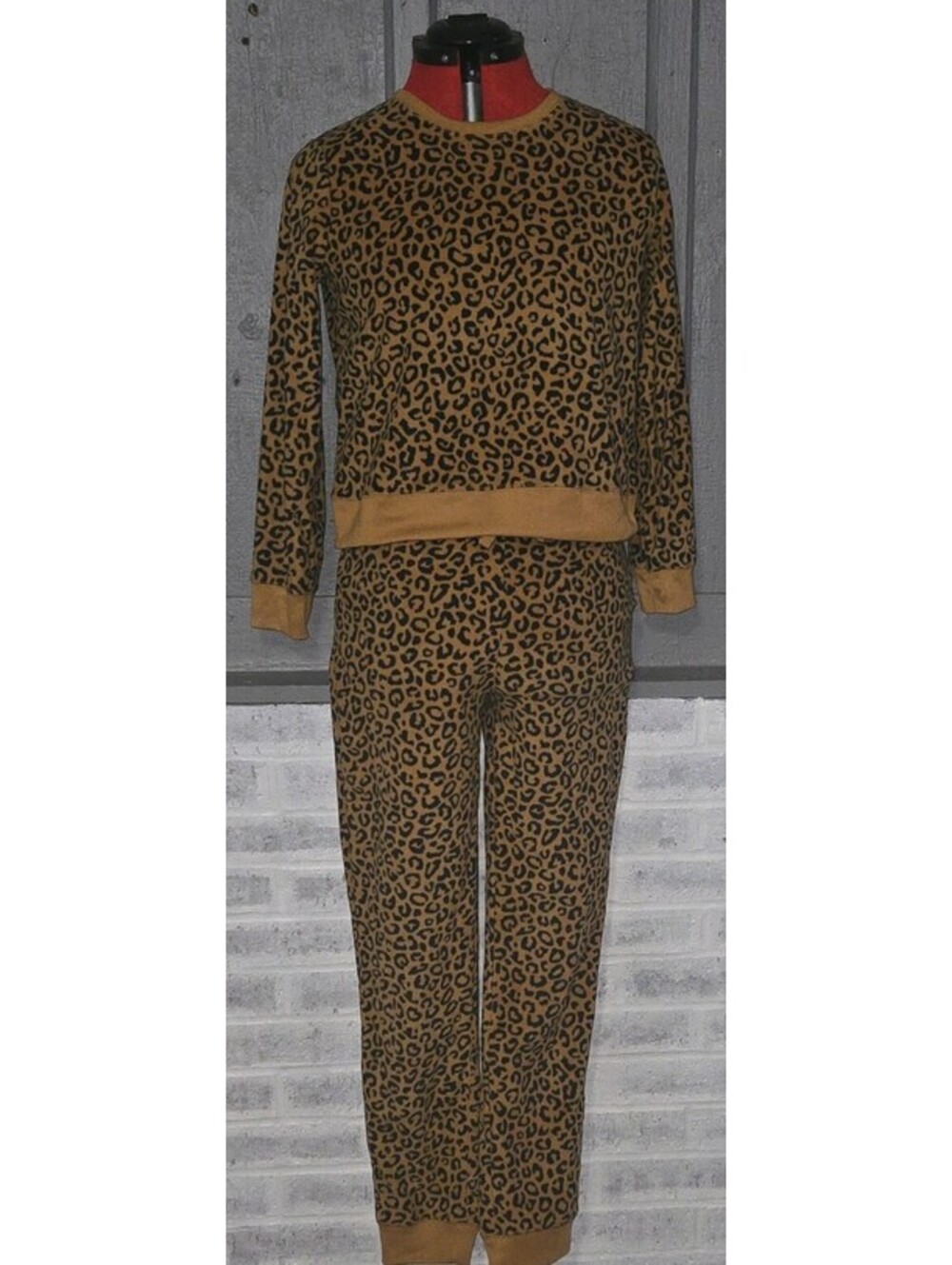 Old Navy Girls XL (14-16) Leopard Fleece 2-Piece Set Sweatshirt & Pants